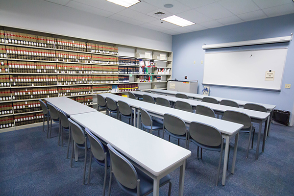 Library Study Room (226N)